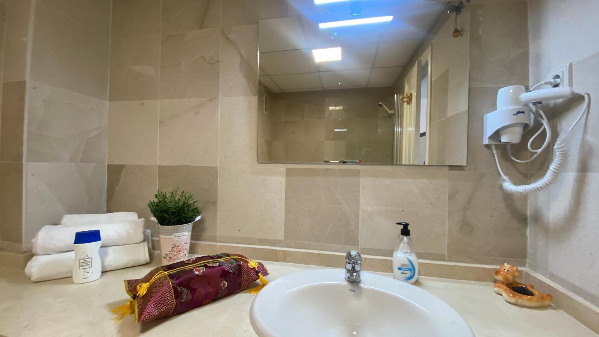 Carihuela Plaza Del Remo Apartment Torremolinos Luaran gambar