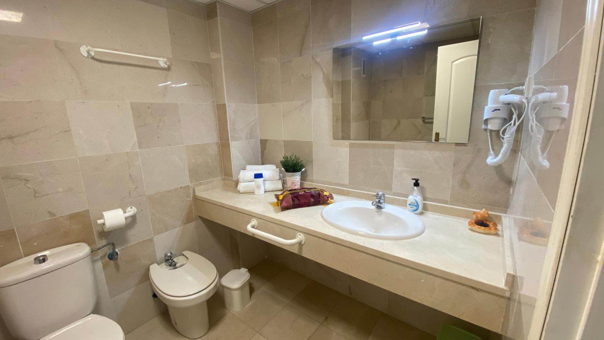 Carihuela Plaza Del Remo Apartment Torremolinos Luaran gambar